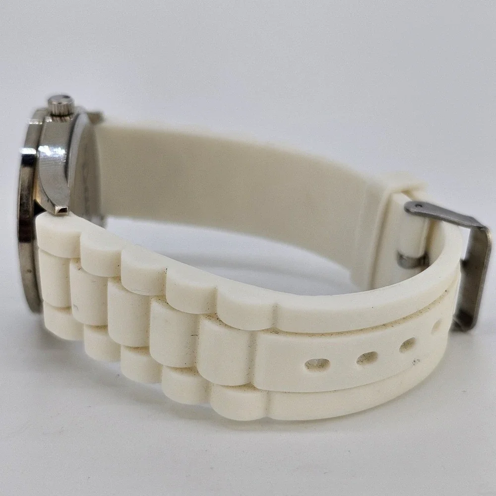 38MM Women's Watch White Dial Crystal Bezel White Plastic Bands New‎ Battery
